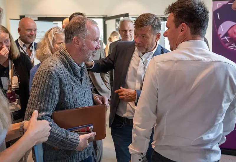 Markus Krall und Thomas Bachheimer auf der Bühne